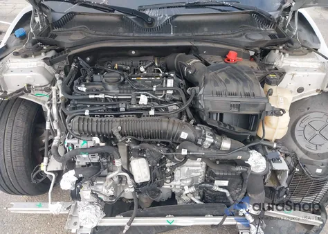 2021 Mini Clubman John Cooper Works z USA, uszkodzony, nr VIN WMWJZ9C01M2P33384